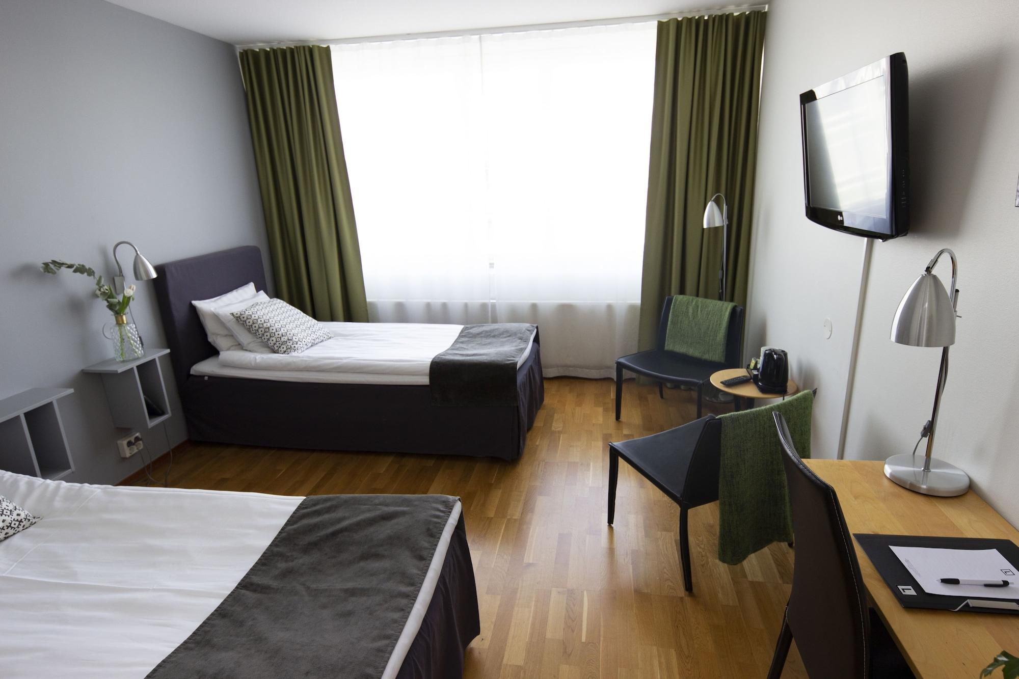 City Central Hotel Oerebro By First Hotels Exterior foto